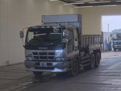 Isuzu GIGA