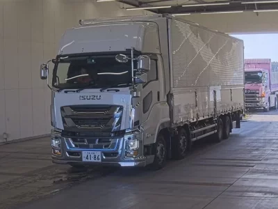 Isuzu GIGA