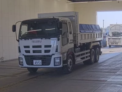 Isuzu GIGA