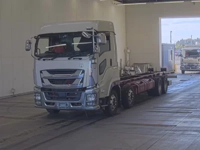 Isuzu GIGA
