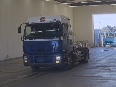 Isuzu GIGA