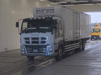 Isuzu GIGA