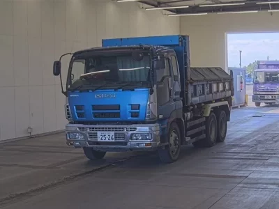 Isuzu GIGA