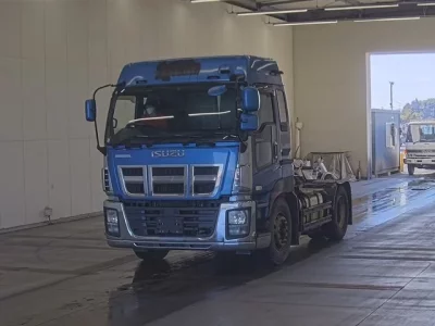 Isuzu GIGA