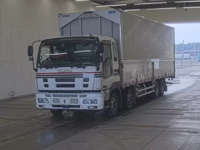 Isuzu GIGA