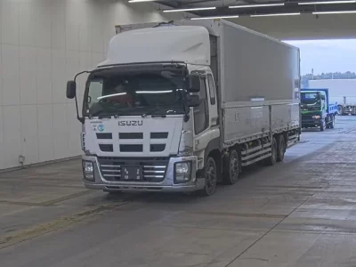 Isuzu GIGA
