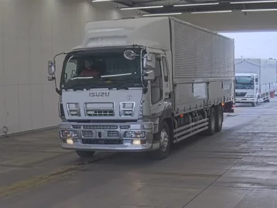 Isuzu GIGA