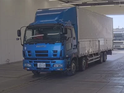 Isuzu GIGA