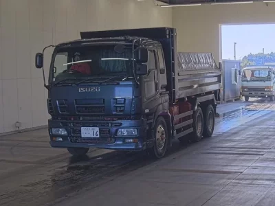 Isuzu GIGA