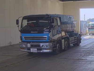 Isuzu GIGA