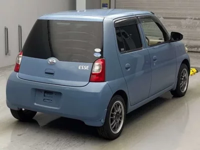 Daihatsu Esse