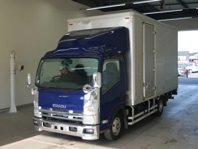 Isuzu ELF