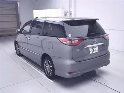 Toyota ESTIMA HYBRID