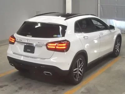 Mercedes-Benz GLA CLASS