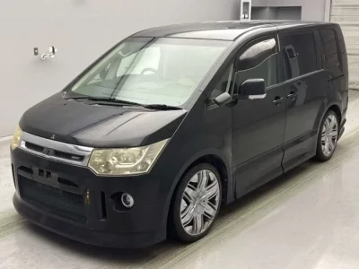 Mitsubishi DELICA D5