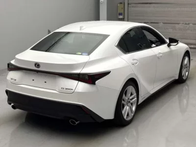 Lexus IS