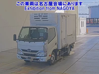 Hino TRUCK