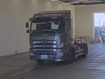 Hino TRUCK