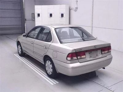Nissan SUNNY
