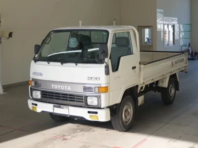 Toyota HIACE TRUCK