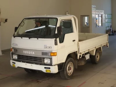 Toyota HIACE TRUCK