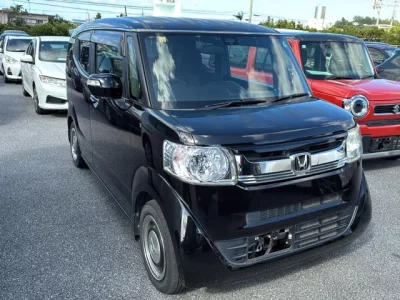 Honda N BOX SLASH