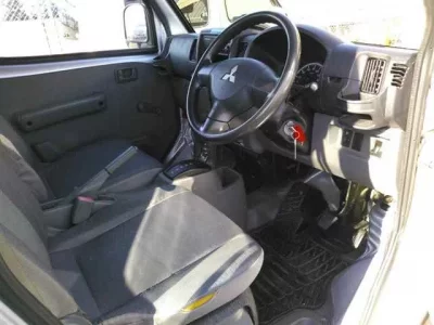Mitsubishi MINICAB VAN