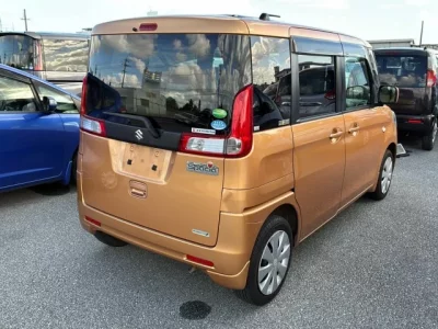 Suzuki SPACIA