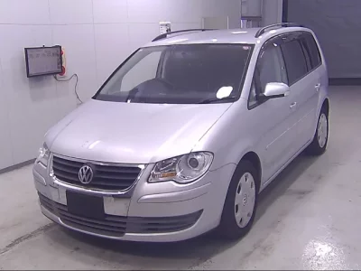 Volkswagen GOLF TOURAN
