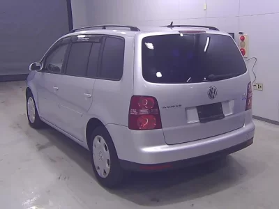 Volkswagen GOLF TOURAN