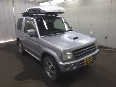 Mitsubishi PAJERO MINI