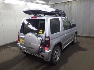 Mitsubishi PAJERO MINI