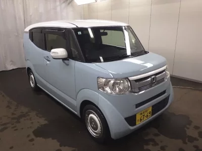 Honda N BOX SLASH