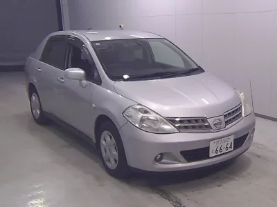 Nissan TIIDA LATIO