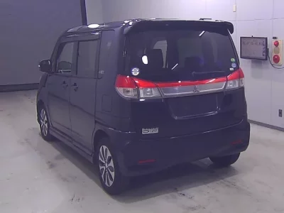 Mitsubishi DELICA D2