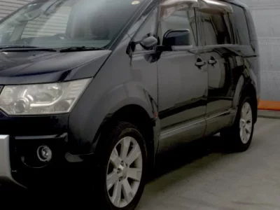 Mitsubishi DELICA D5