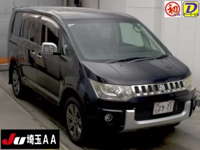Mitsubishi DELICA D5