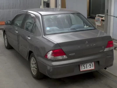 Mitsubishi LANCER