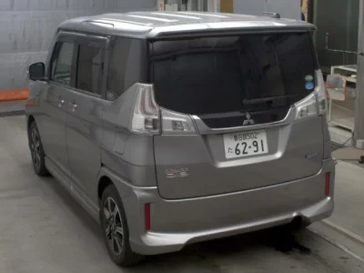 Mitsubishi DELICA D2