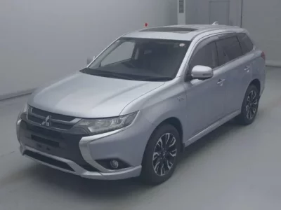 Mitsubishi OUTLANDER PHEV