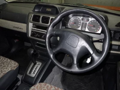 Mitsubishi PAJERO IO