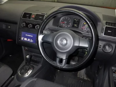 Volkswagen GOLF TOURAN