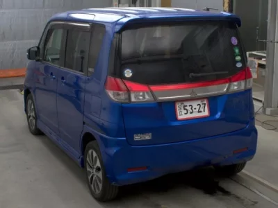 Mitsubishi DELICA D2