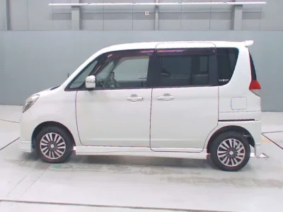 Mitsubishi DELICA D2