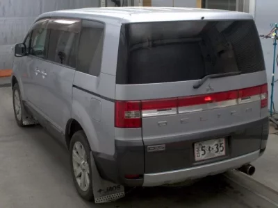 Mitsubishi DELICA D5