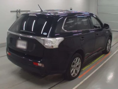 Mitsubishi OUTLANDER PHEV