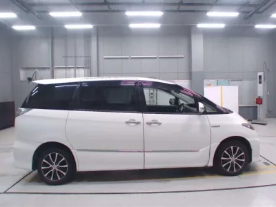 Toyota ESTIMA HYBRID