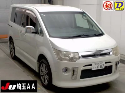 Mitsubishi DELICA D5