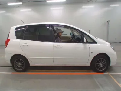 Toyota COROLLA SPACIO
