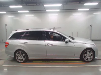 Mercedes-Benz E CLASS WAGON